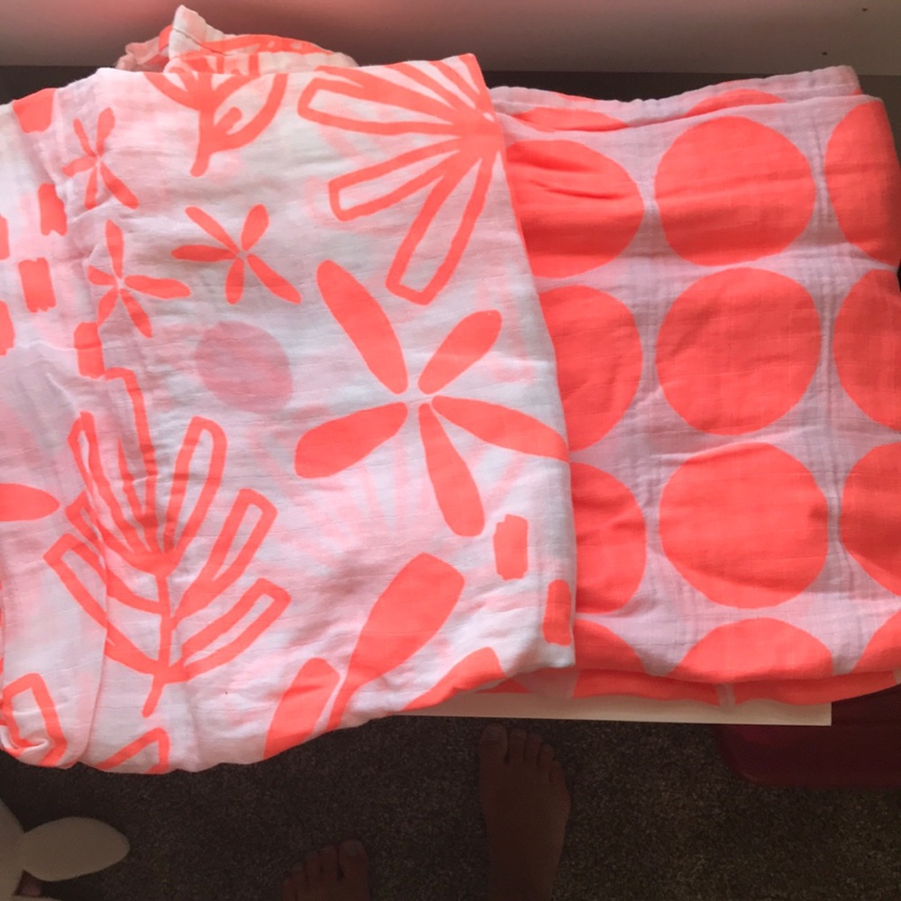Neon orange and white swaddle blankets set of 2